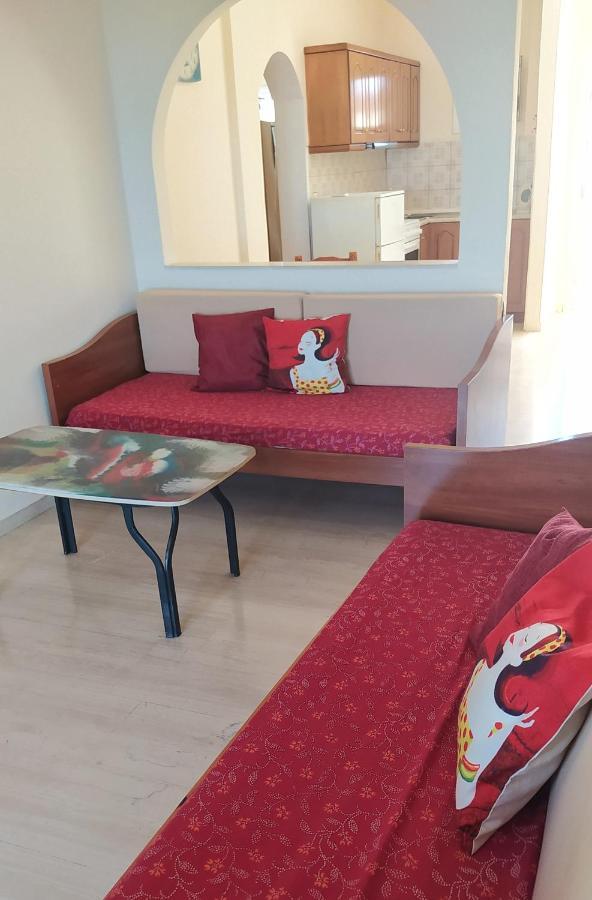 Hellmann Apartments Afión Dış mekan fotoğraf
