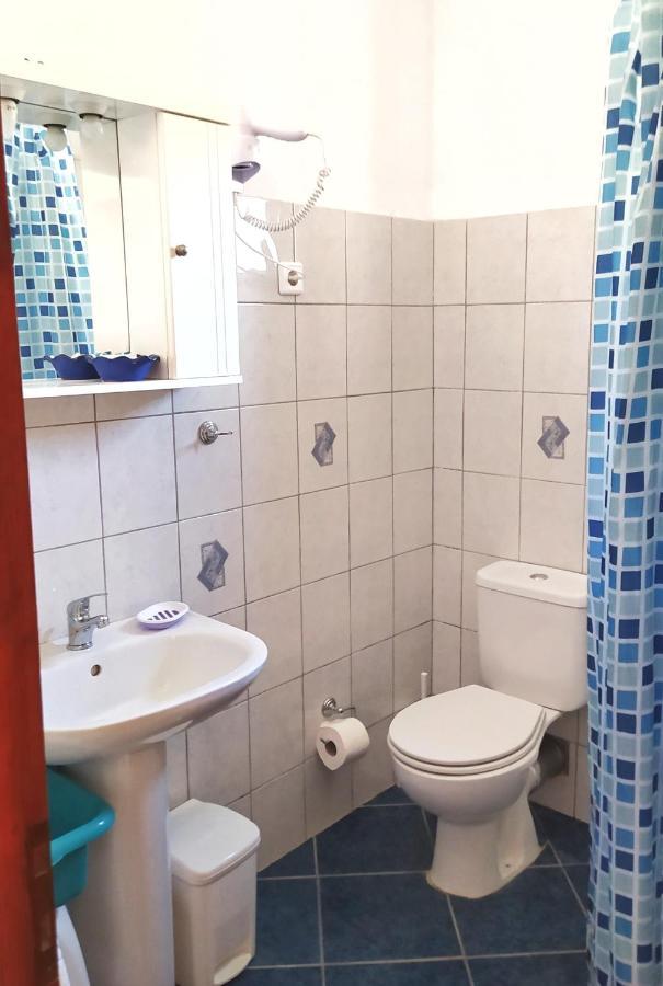 Hellmann Apartments Afión Dış mekan fotoğraf