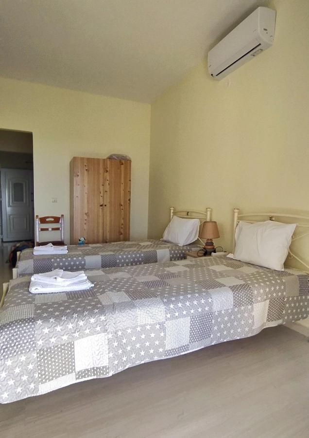 Hellmann Apartments Afión Dış mekan fotoğraf
