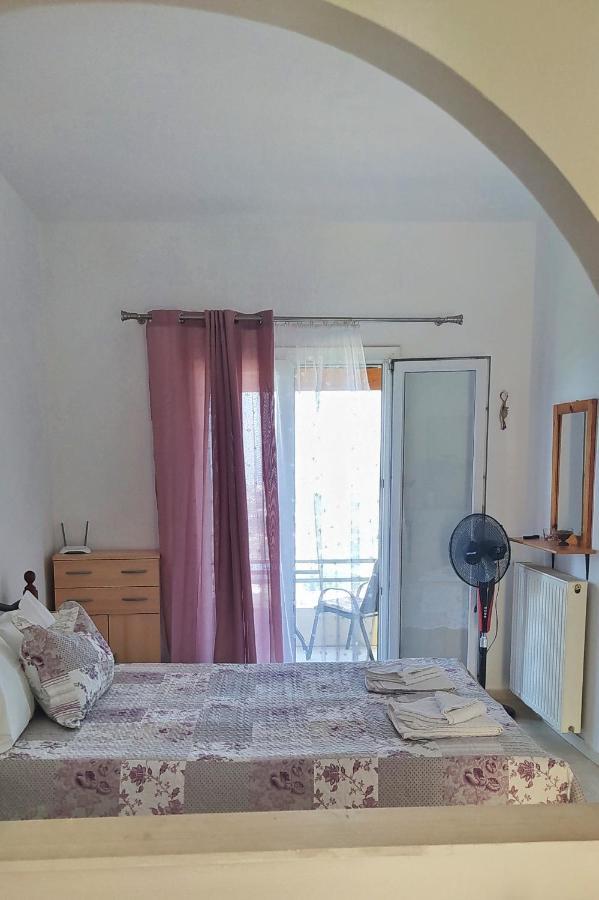 Hellmann Apartments Afión Dış mekan fotoğraf