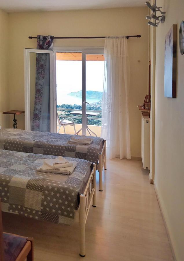 Hellmann Apartments Afión Dış mekan fotoğraf